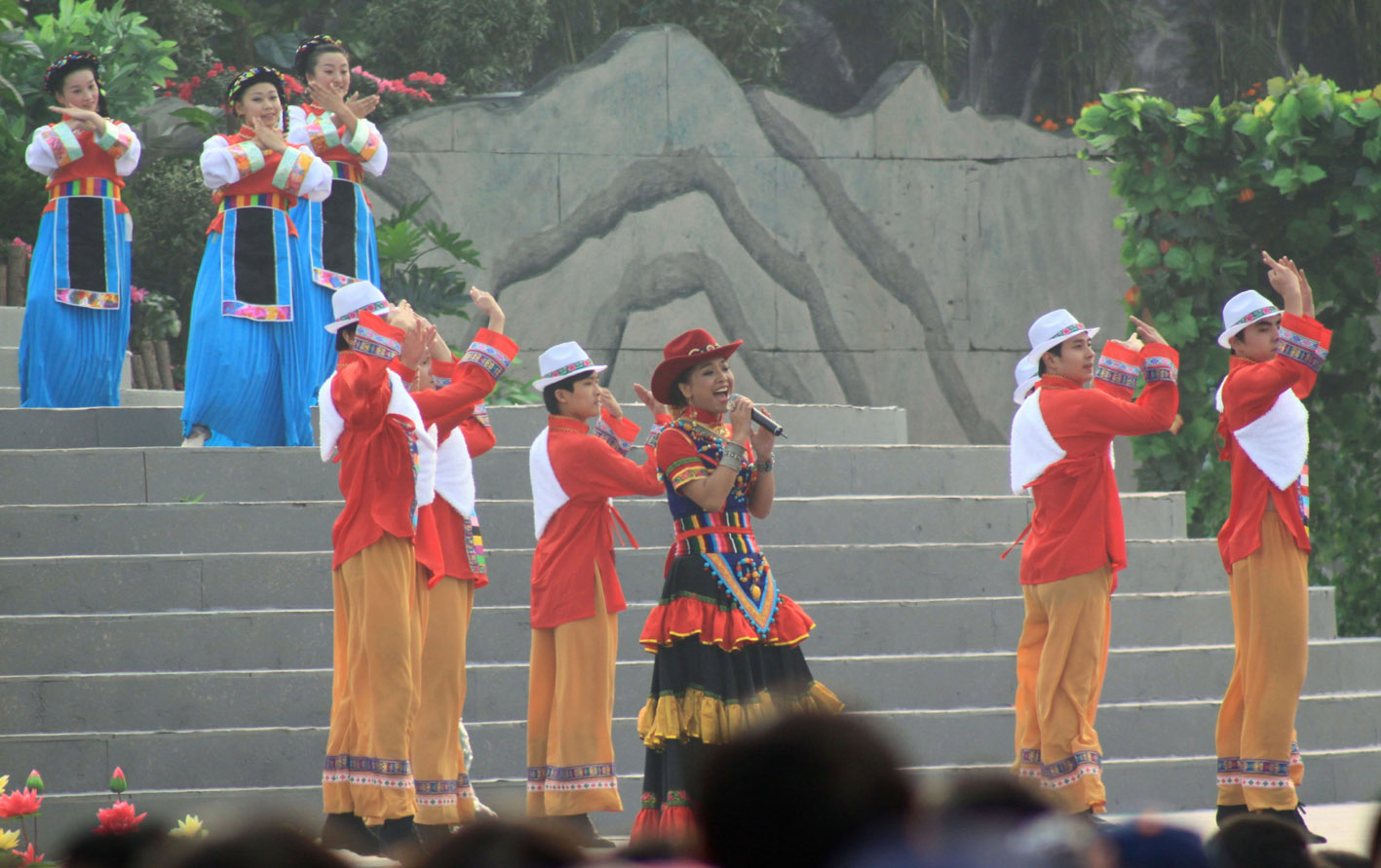   װݷݳġ衷